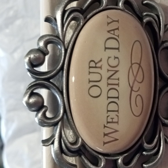 Picture frame - Picture 2 of 4